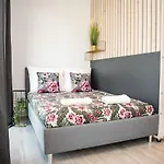 Easy Rent - Business Center 41, 24h Check-in *