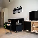 Easy Rent - Business Center 41, 24h Check-in Apartment