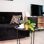 Easy Rent - Business Center 41, 24h Check-in Apartment