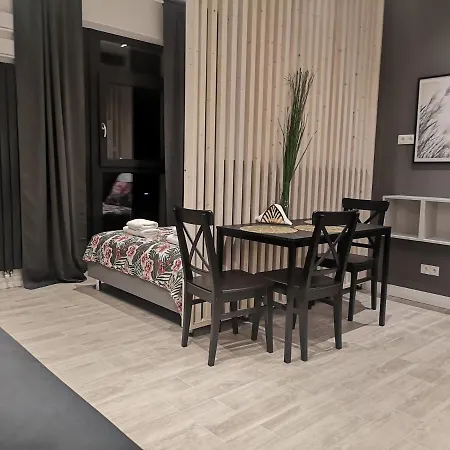 Апартаменты Easy Rent - Business Center 41, 24h Check-in